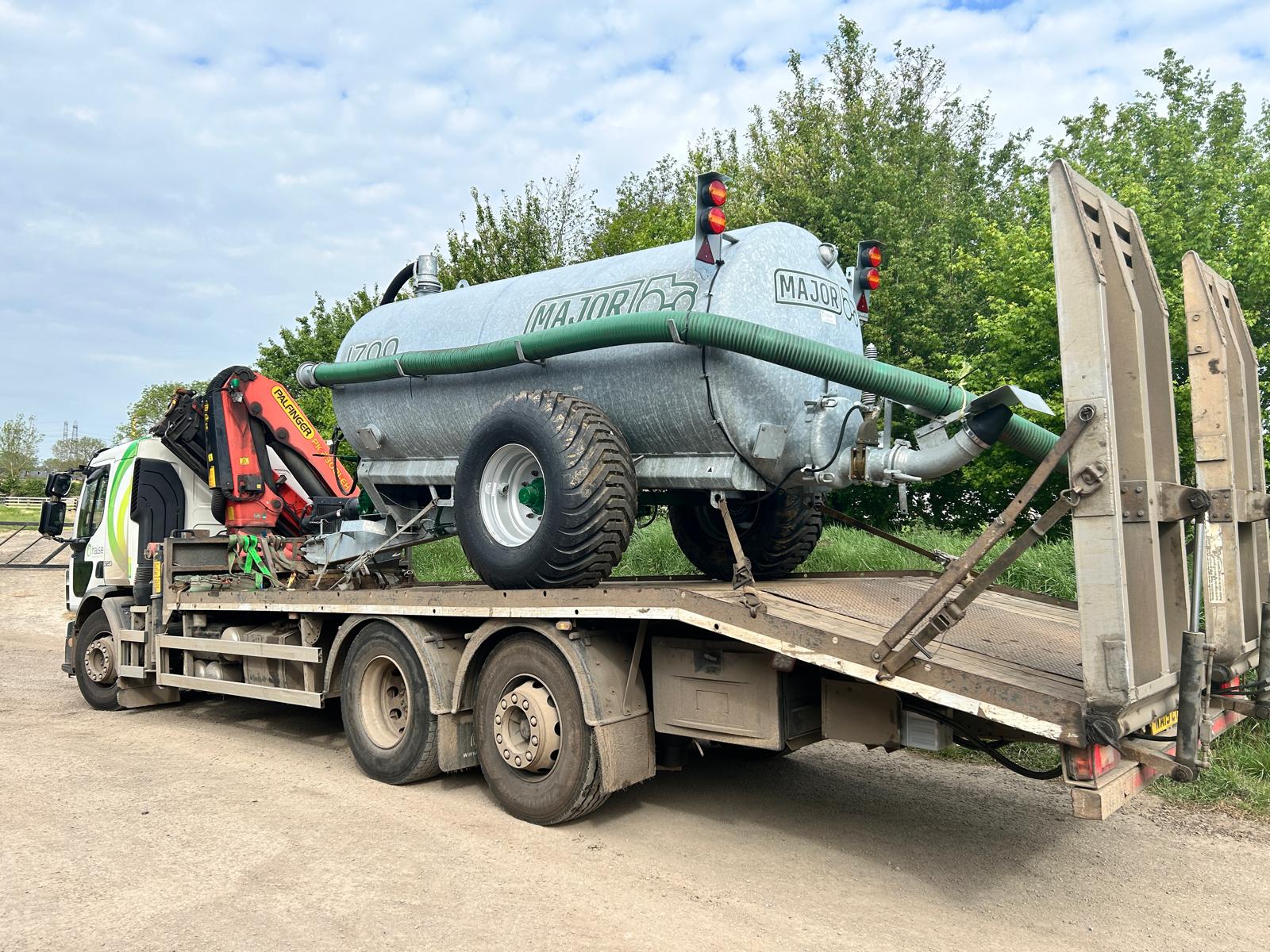 major 1700 galvanised tanker on halse southwest lorry